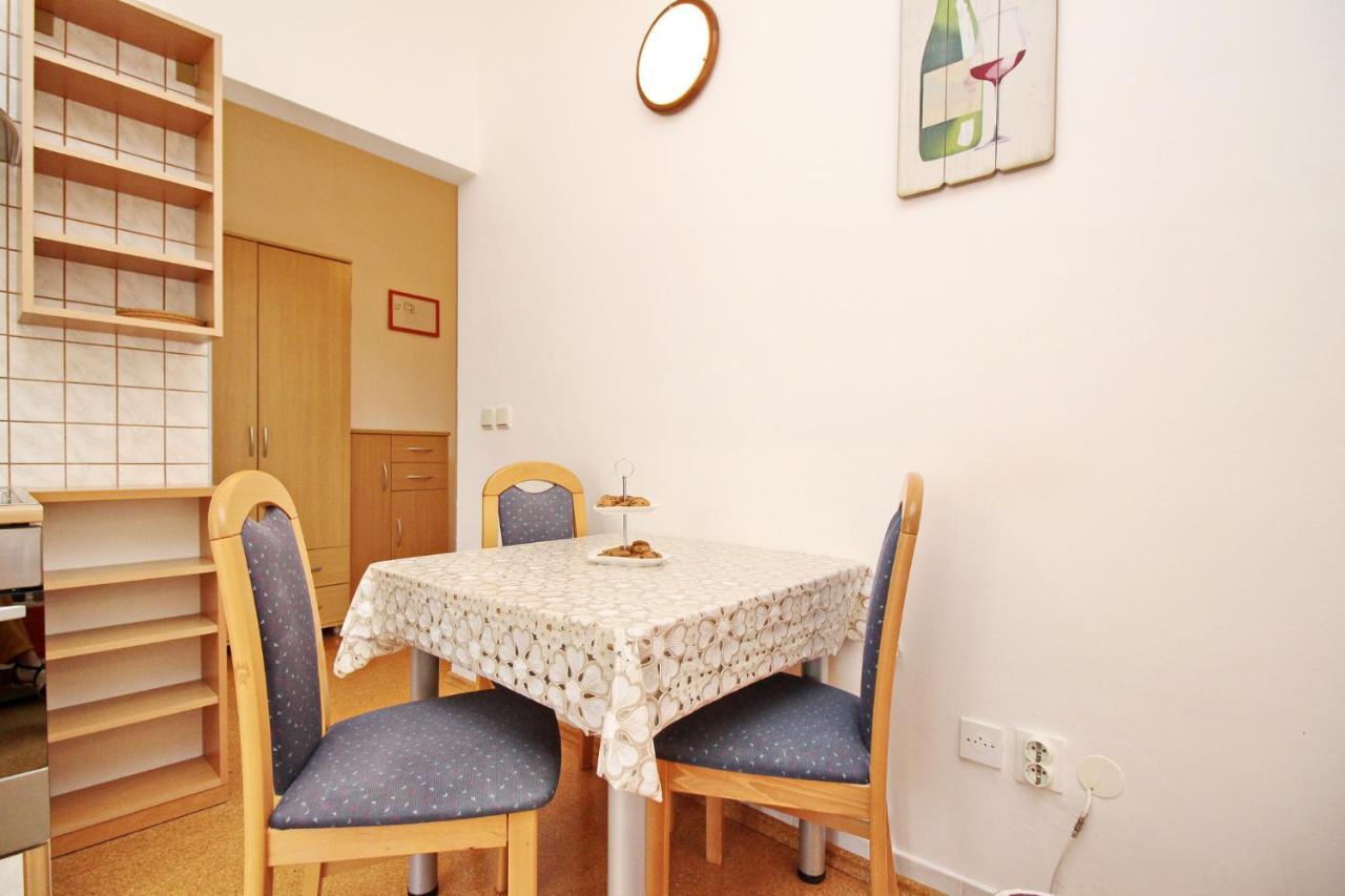 Apartment Sersic Baška Pokoj fotografie